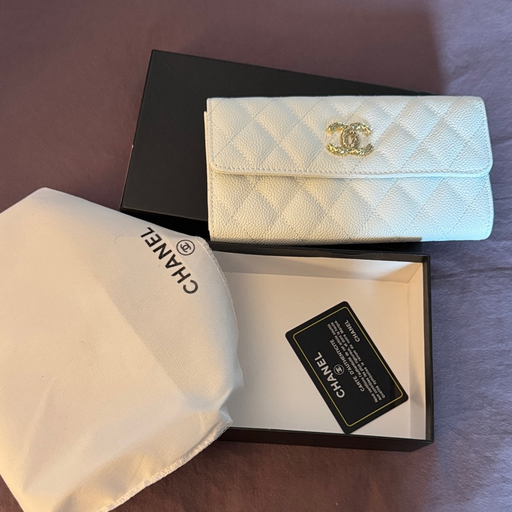 Designer inspired White Quilted Wallet with Gold Logo